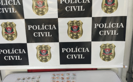 Polícia Civil prende mulher que traficava drogas em Cubatão