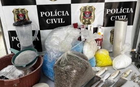 Polícia Civil apreende drogas escondidas em caixa d’água na Vila Esperança