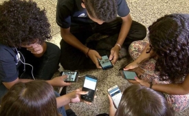 Volta às aulas sem celular: saiba como vai funcionar a nova lei