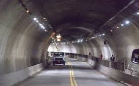 Túnel em Guarujá recebe obras da Sabesp durante as noites de março 