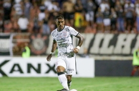 Paulinho decide e garante vitória do Corinthians no Paulista
