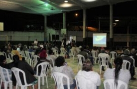 Moradores dos núcleos Nhapium e São Pedro participam de reunião para início da regularização fundiária 