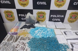Polícia identifica centro de distribuição de drogas e prende suspeito em SV