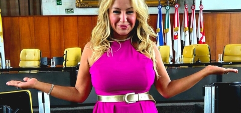 Cris Lopes celebra 1 ano do Conectadas Brasil