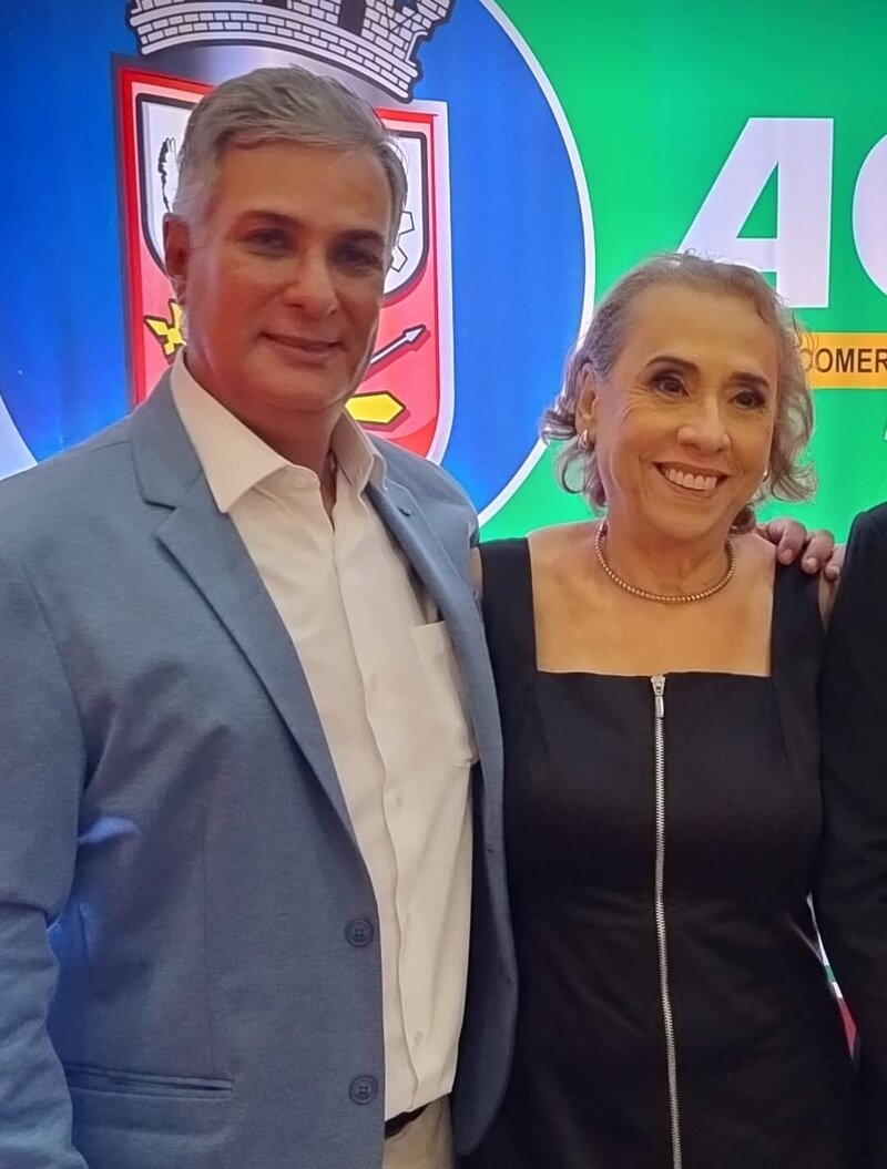Em bela cerimônia, Célio Lacerda assume a presidência da ACIC
