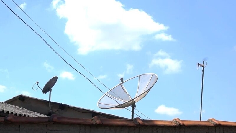Cerca de 660 famílias de Cubatão ainda têm direito ao kit gratuito com a nova parabólica digital