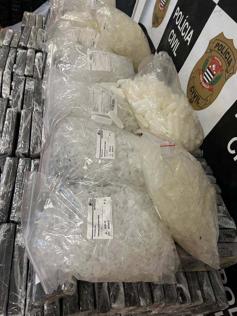  Grande Apreensão: Polícia Civil de Santos Confisca 2 toneladas de cocaína