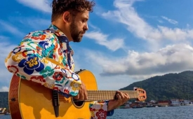 Versátil, Danilo Nunes celebra 25 anos de carreira artística com show no dia 7