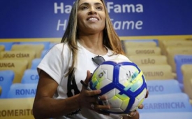 Marta defende esporte como ferramenta para igualdade de gênero