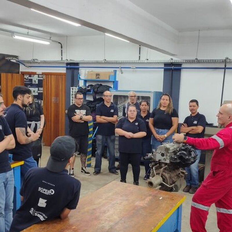 Curso inédito de Mecânica Portuária forma primeira turma em Santos