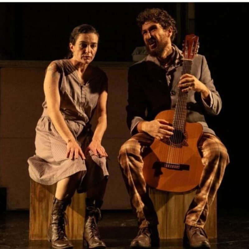 Cia. dos Náufragos encena espetáculo e ministra oficina teatral em Cubatão 